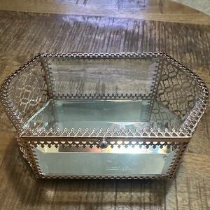 Mirrored Glass Cynthia Rowley Gold Filigree JewelryTrinket Lidded Box